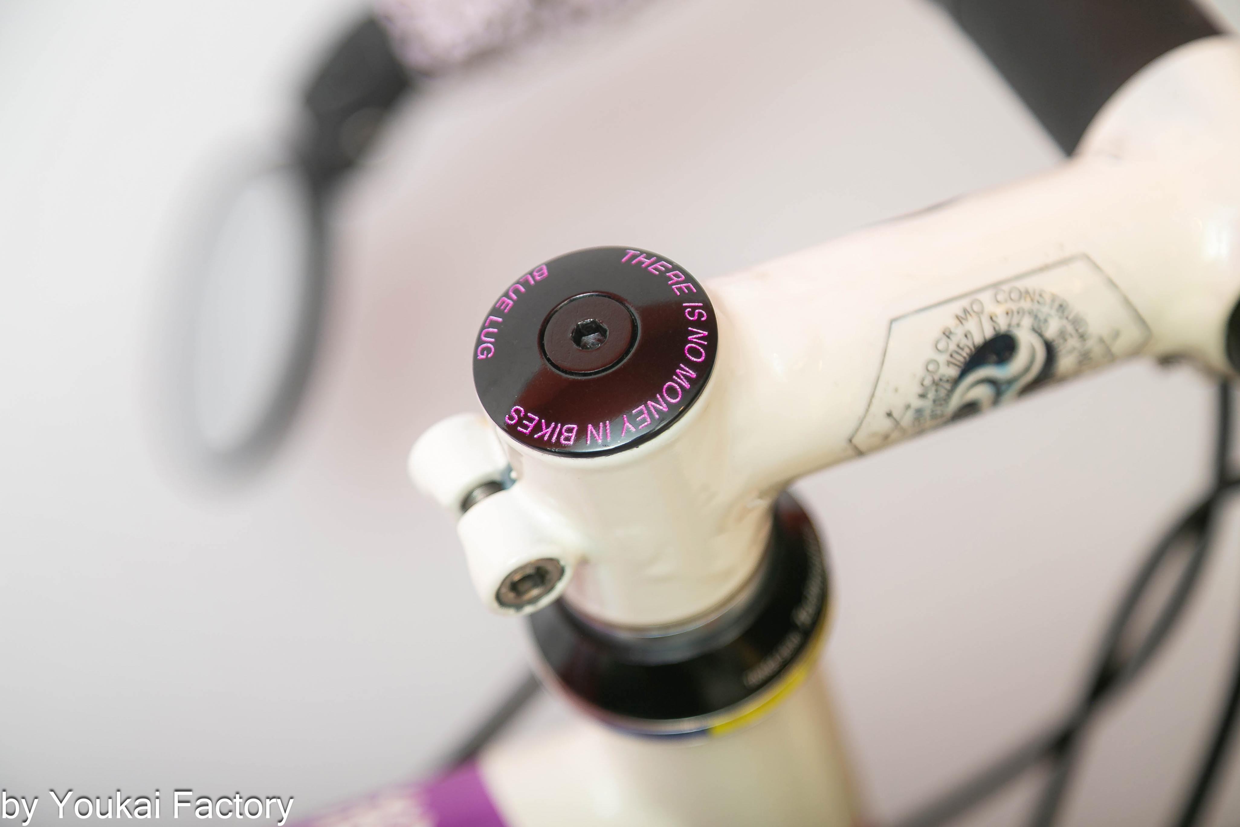 Detalhe Cockpit Yokai Blue Lug